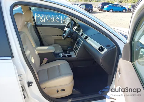 2008 Mercury Sable Premier z USA, uszkodzony, nr VIN 1MEHM42W48G621548